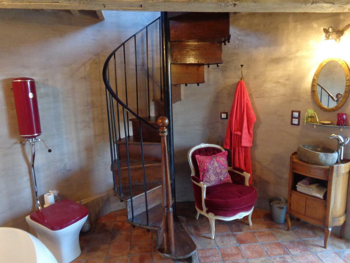 La Tour De Quinsonnas Bed & Breakfast Serezin-de-la-Tour Exterior photo